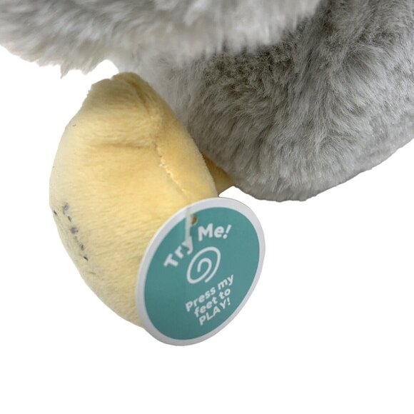 Baby Gund Kissy The Penguin Animated Sings 12 Inch Plush Musical Toy Animal - Picture 4 of 12